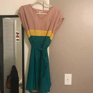 Joy joy color block dress. Size large.